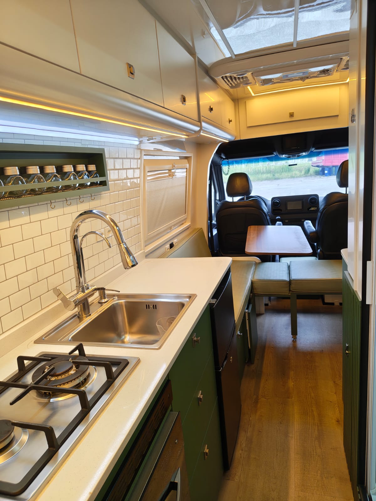Motorhome Sprinter 6.9