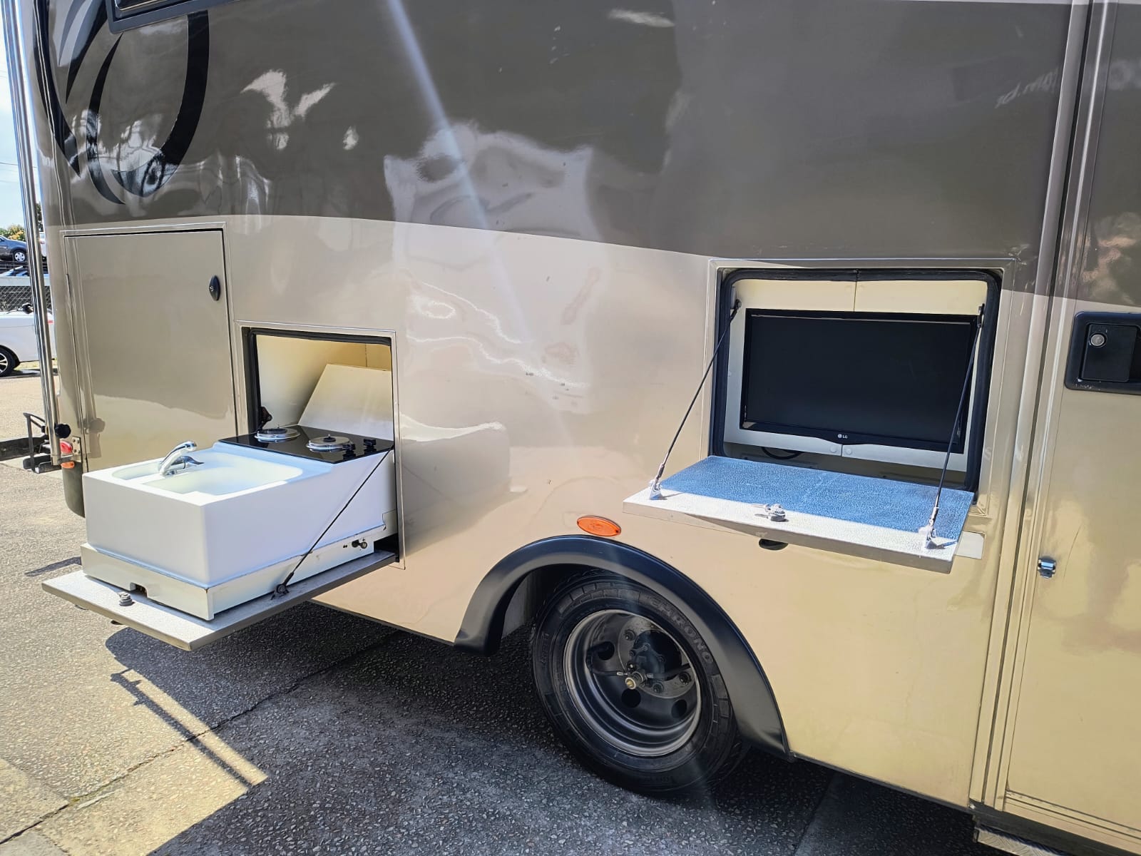 Motorhome Delka- Ano 2017