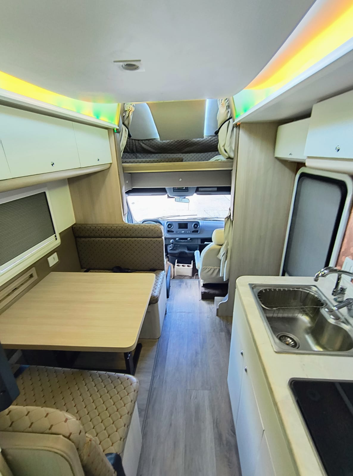 Motorhome Sprinter LEVE ano 2022