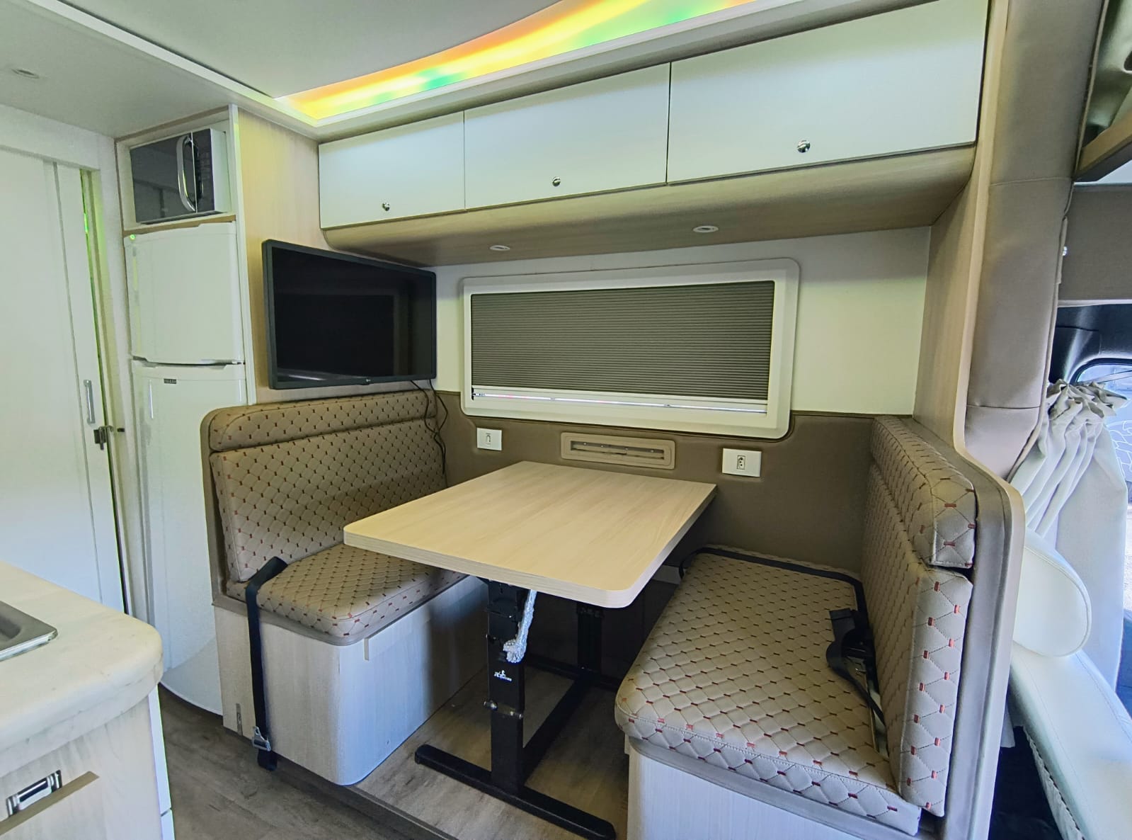 Motorhome Sprinter LEVE ano 2022