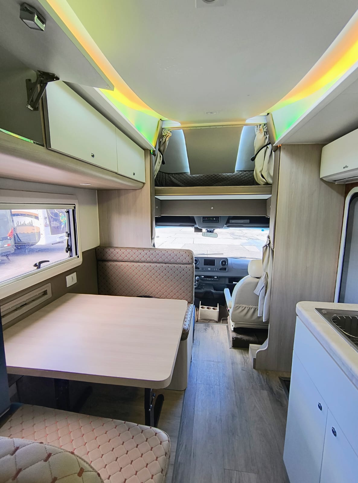 Motorhome Sprinter LEVE ano 2022
