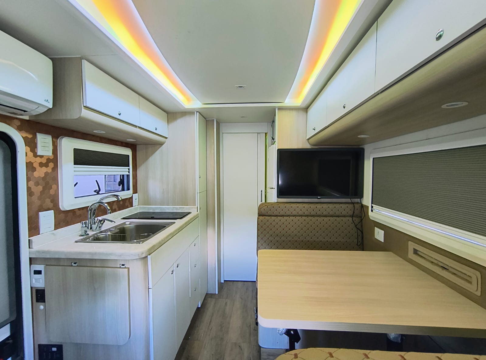 Motorhome Sprinter LEVE ano 2022