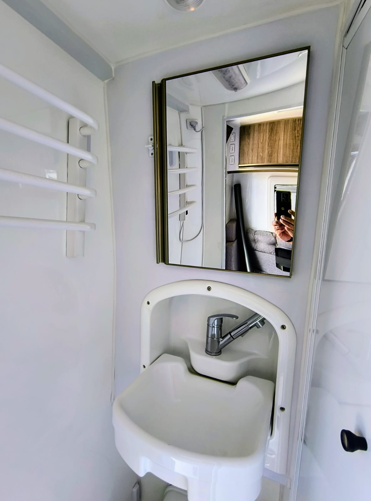 Camper Duaron Super King- ano 2025