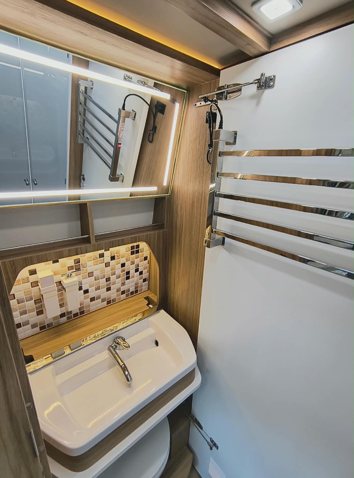 Motorhome Santo Inácio 7.3 ano 2025