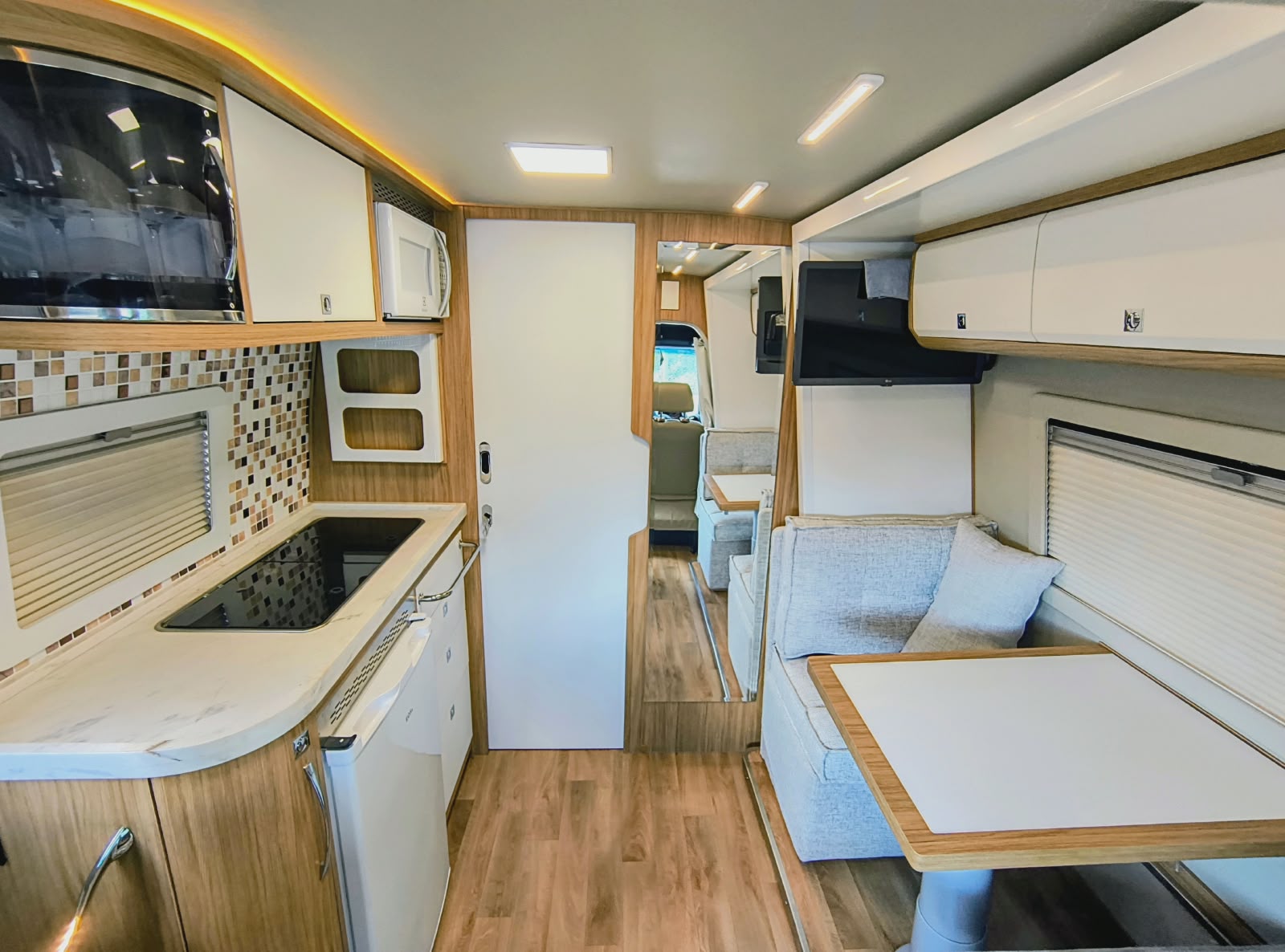 Motorhome Santo Inácio 7.3 ano 2025