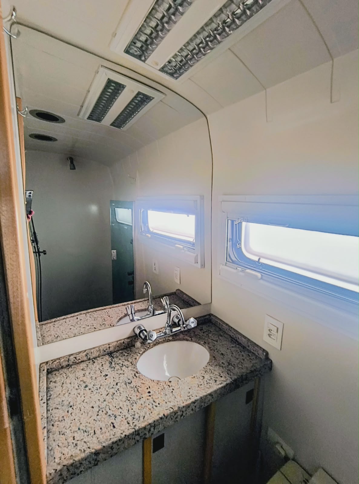 Ônibus Motorhome Scania