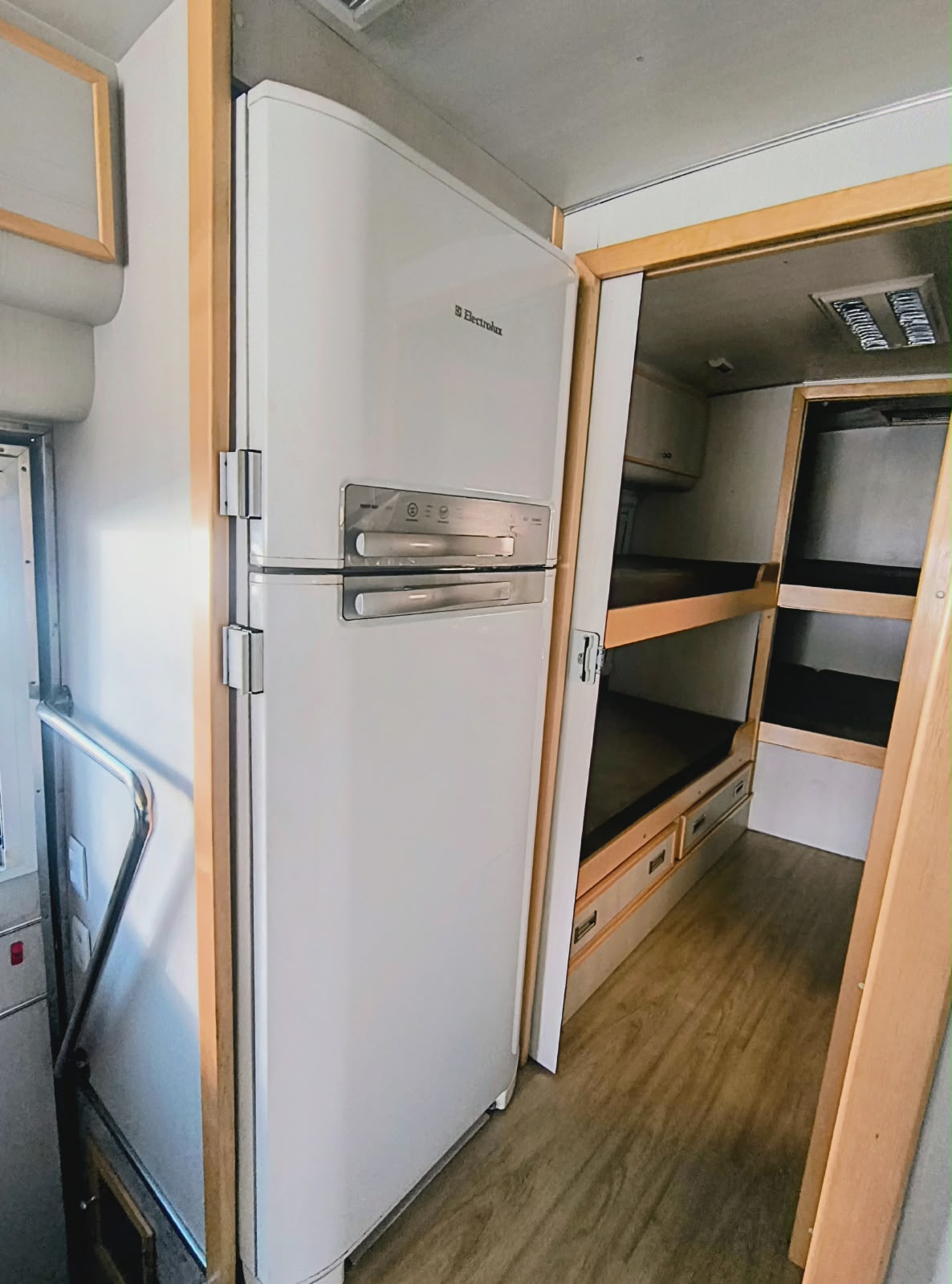 Ônibus Motorhome Scania