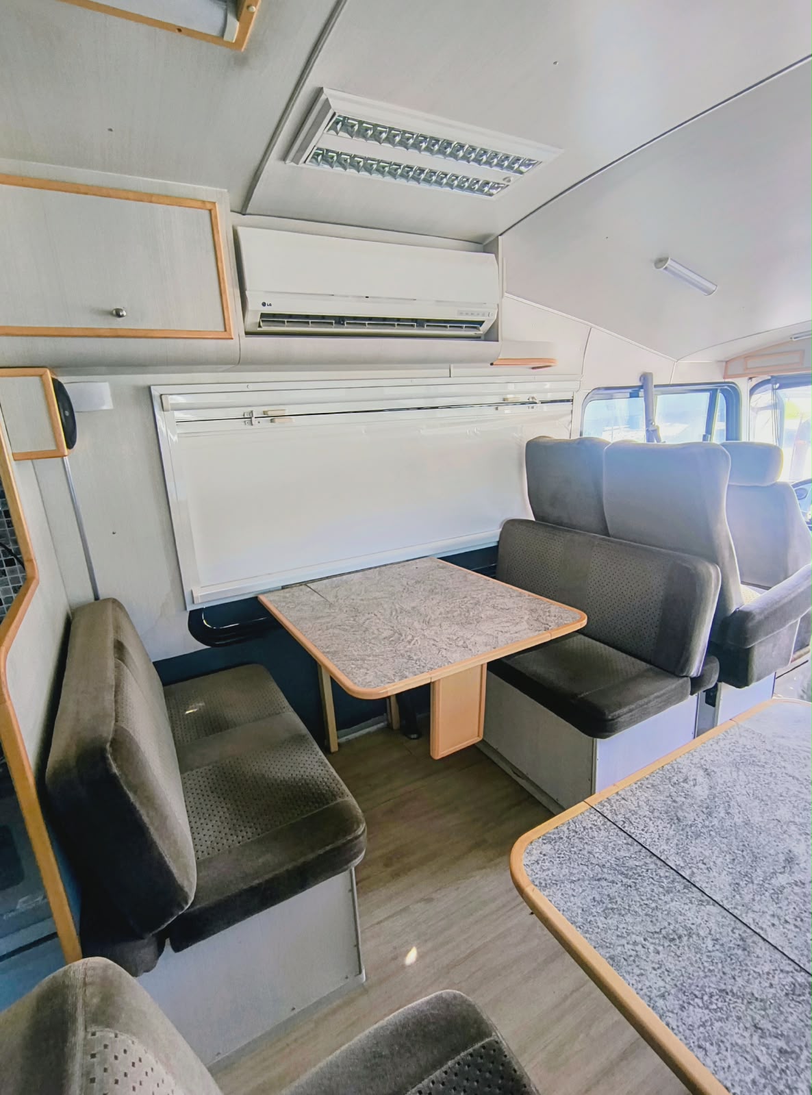 Ônibus Motorhome Scania