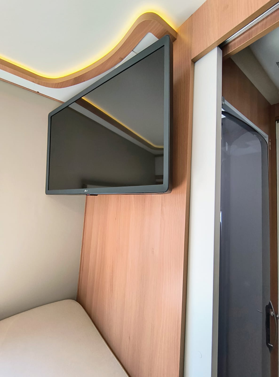 Motorhome Santo Inácio 8.5 Ano 2021