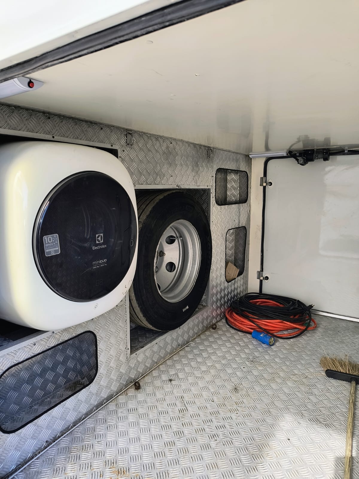 Motorhome Santo Inácio 8.5 Ano 2021