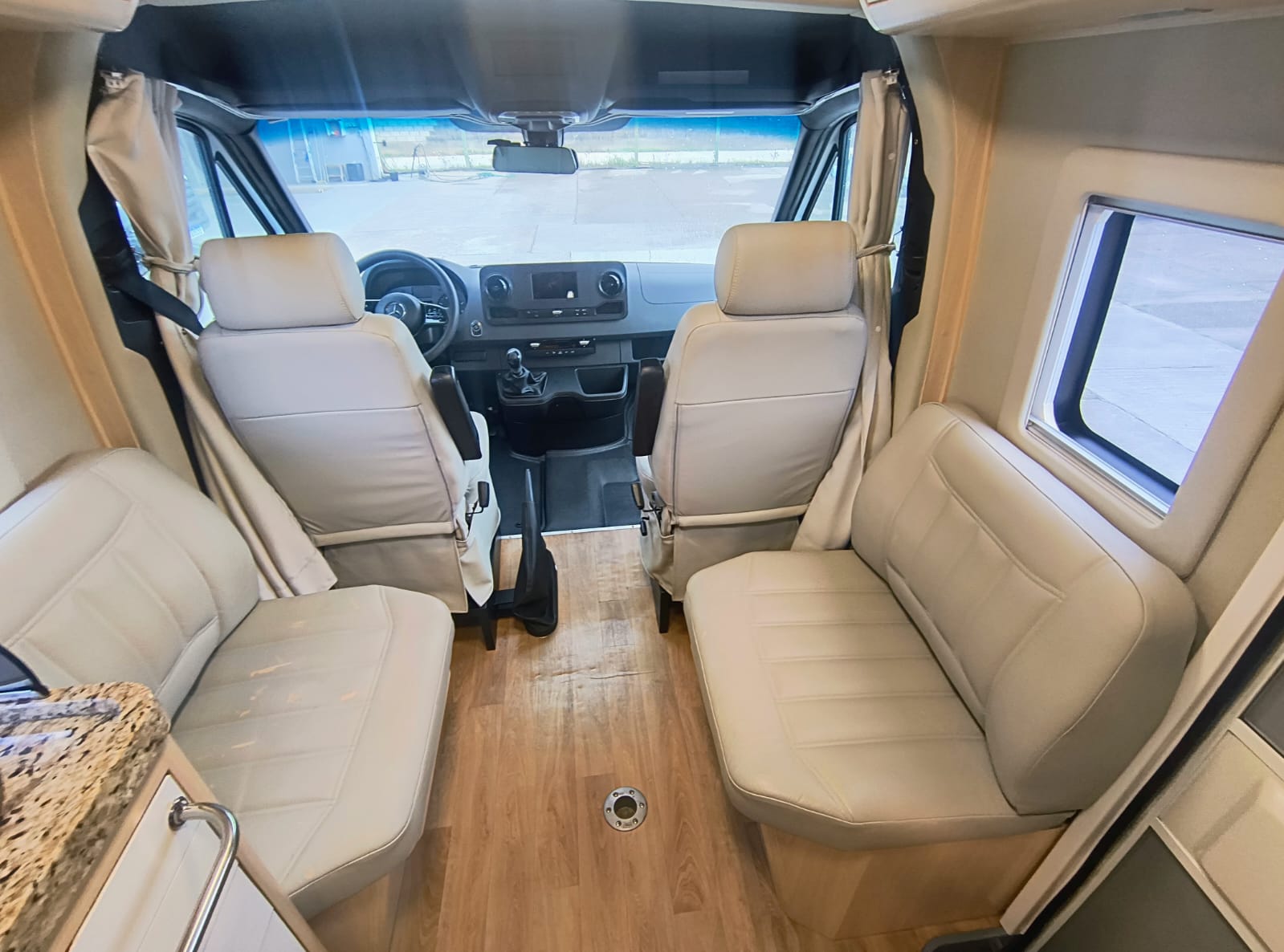Motorhome Santo Inácio 6.9 - ano 2021