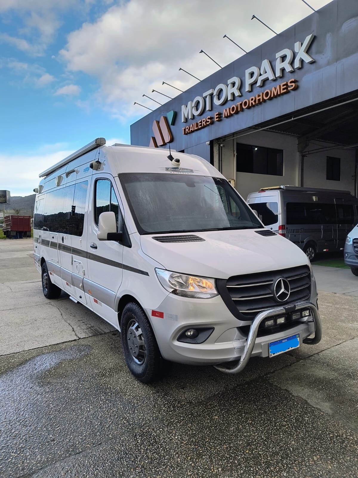 Motorhome Santo Inácio 6.9 - ano 2021